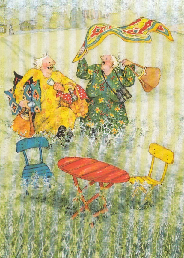 77 - Old Ladies preparing a picknick - Löök Postcard
