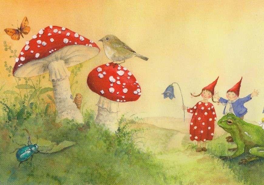 Pippa and Pelle with fly amanita - Pippa and Pelle - Postcard